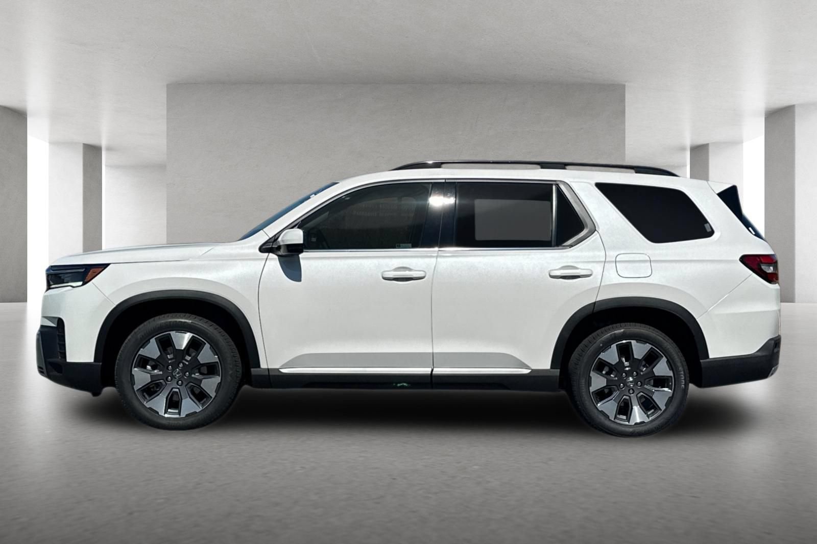 New 2026 Honda Pilot Touring image 7