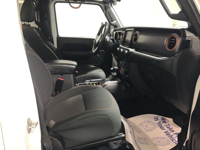 Used 2023 Jeep Gladiator Mojave w/ Cold Weather Group image 11