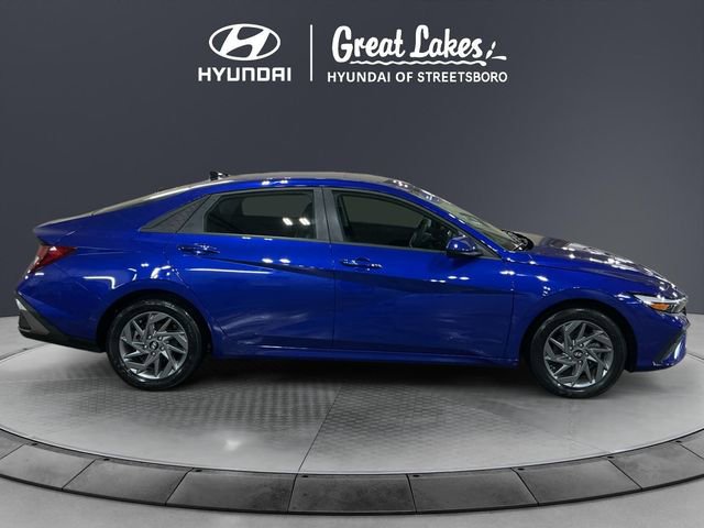 Used 2024 Hyundai Elantra SEL image 7