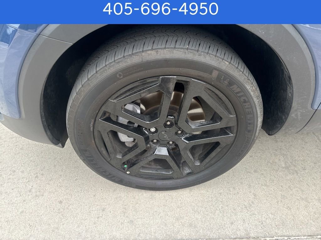 Used 2025 Kia Telluride EX X-Line image 11