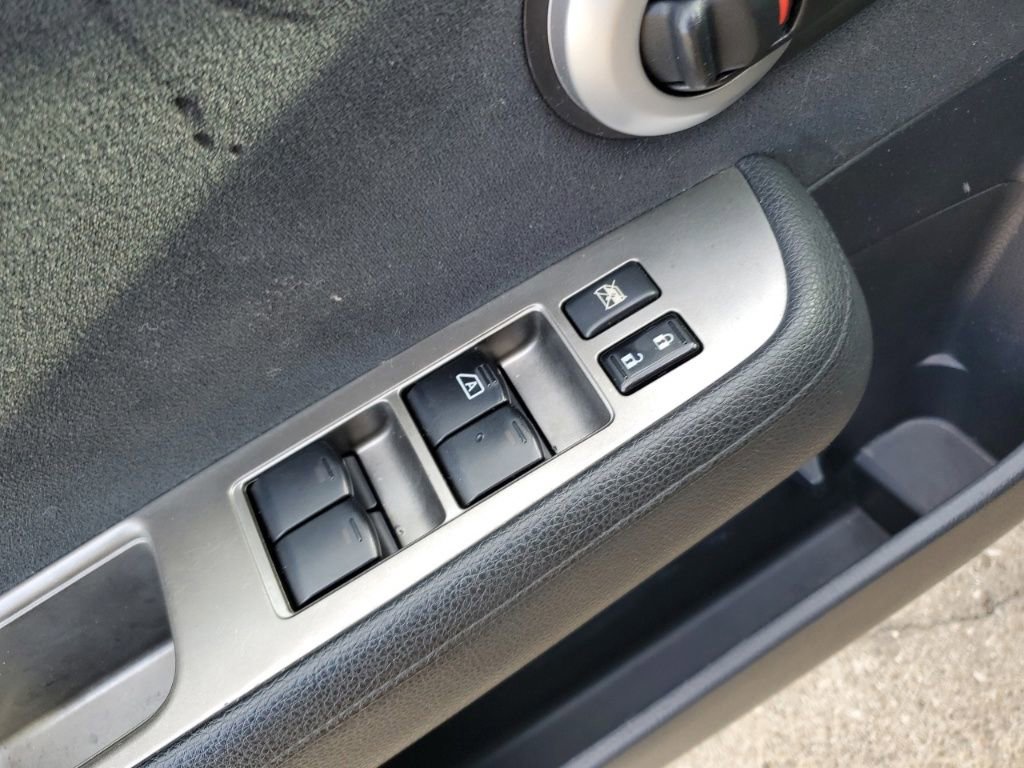 Used 2012 Nissan Versa 1.8 S w/ Plus Pkg image 15