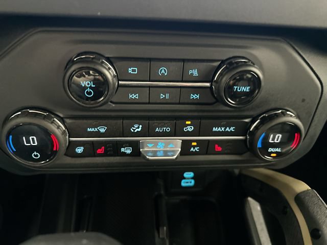Used 2025 Ford Bronco Badlands AWD/4WD image 18