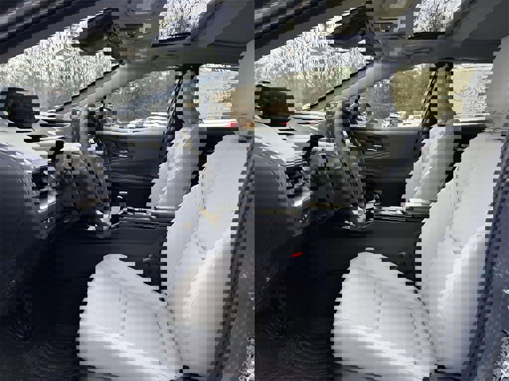 New 2026 Toyota Prius XLE image 19