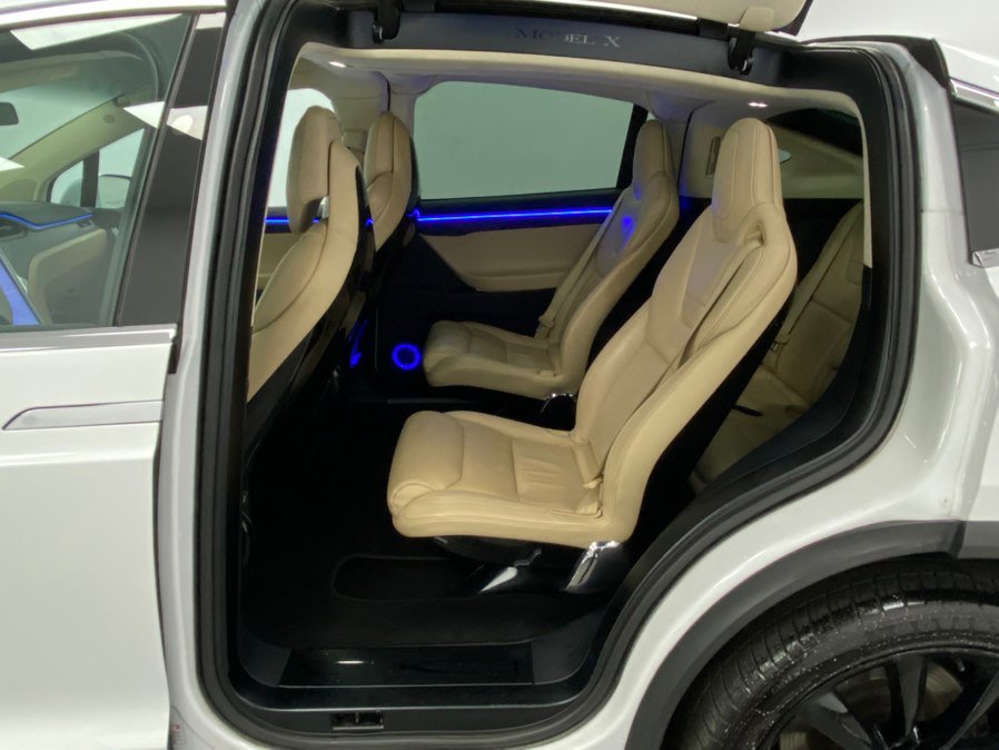 Used 2017 Tesla Model X 90D image 35