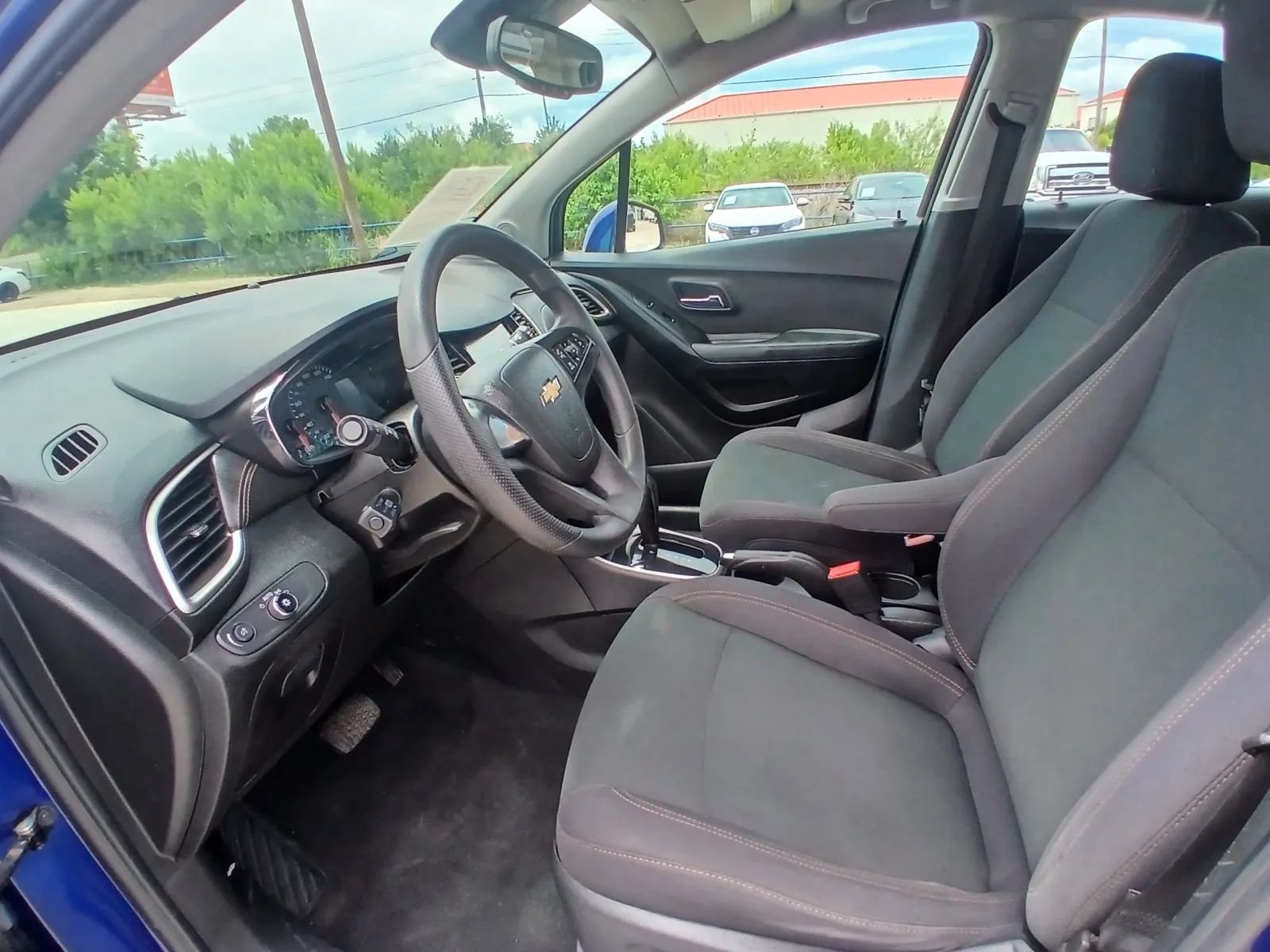 Used 2017 Chevrolet Trax LS FWD image 13