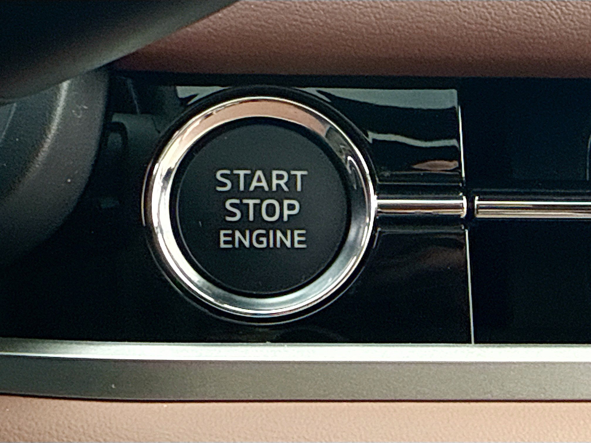 New 2026 Mitsubishi Outlander SEL image 9