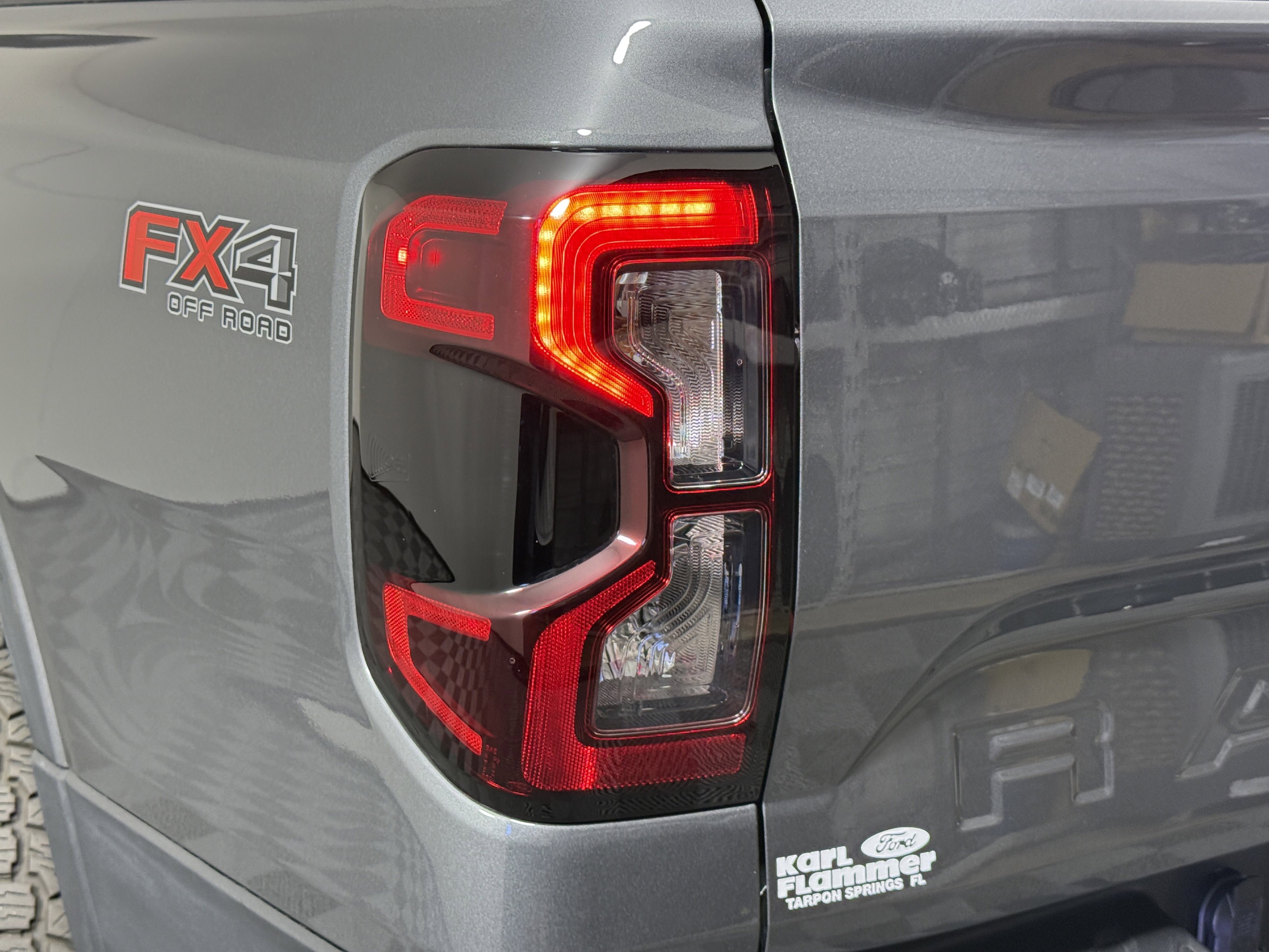 Used 2025 Ford Ranger Lariat w/ FX4 Off-Road Package AWD/4WD image 8