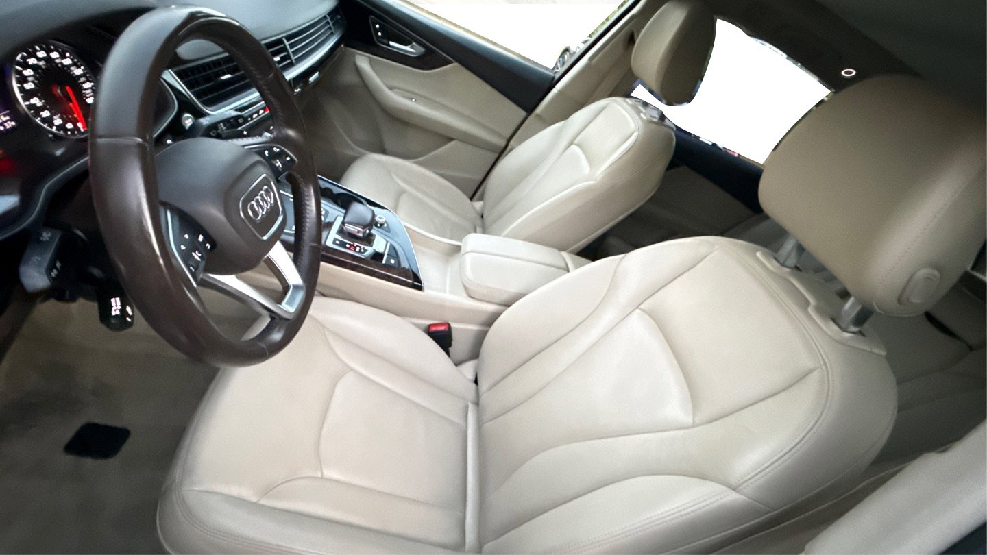 Used 2019 Audi Q7 3.0T Premium w/ Cold Weather Package image 11