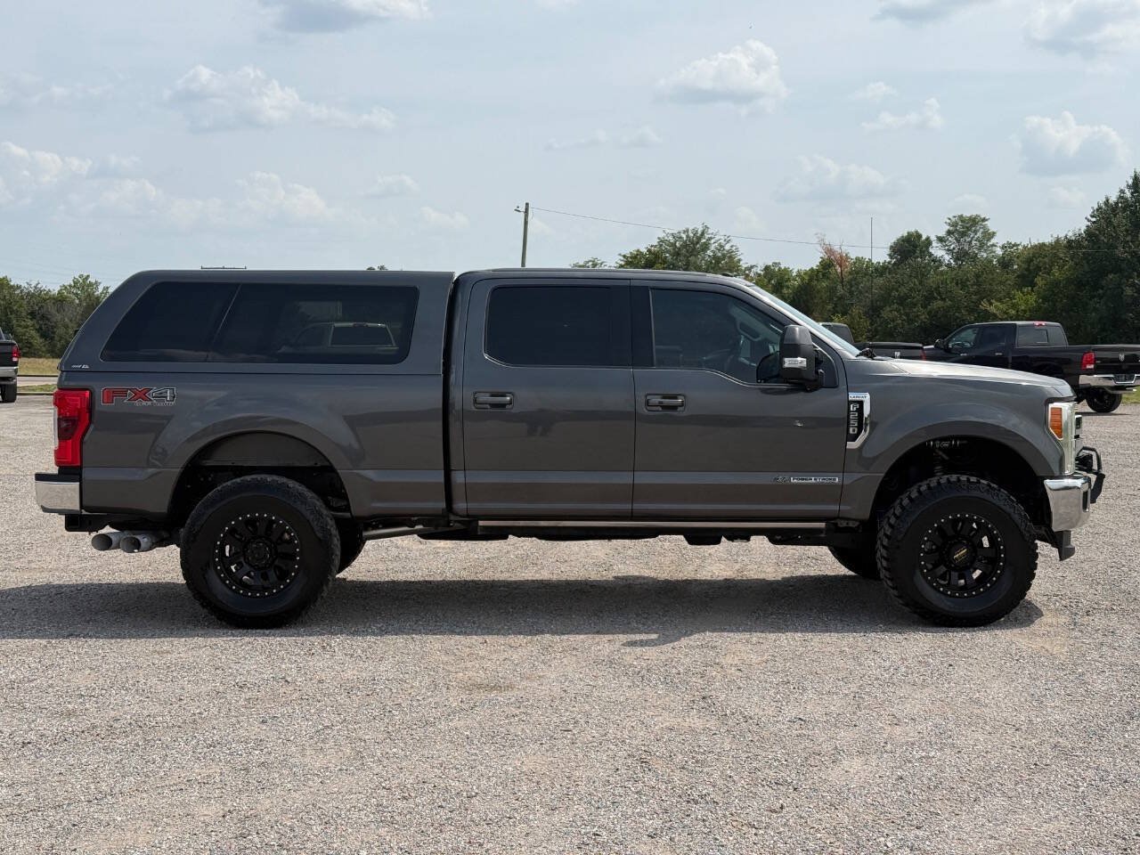 Used 2017 Ford F250 Lariat w/ Lariat Ultimate Package AWD/4WD image 6
