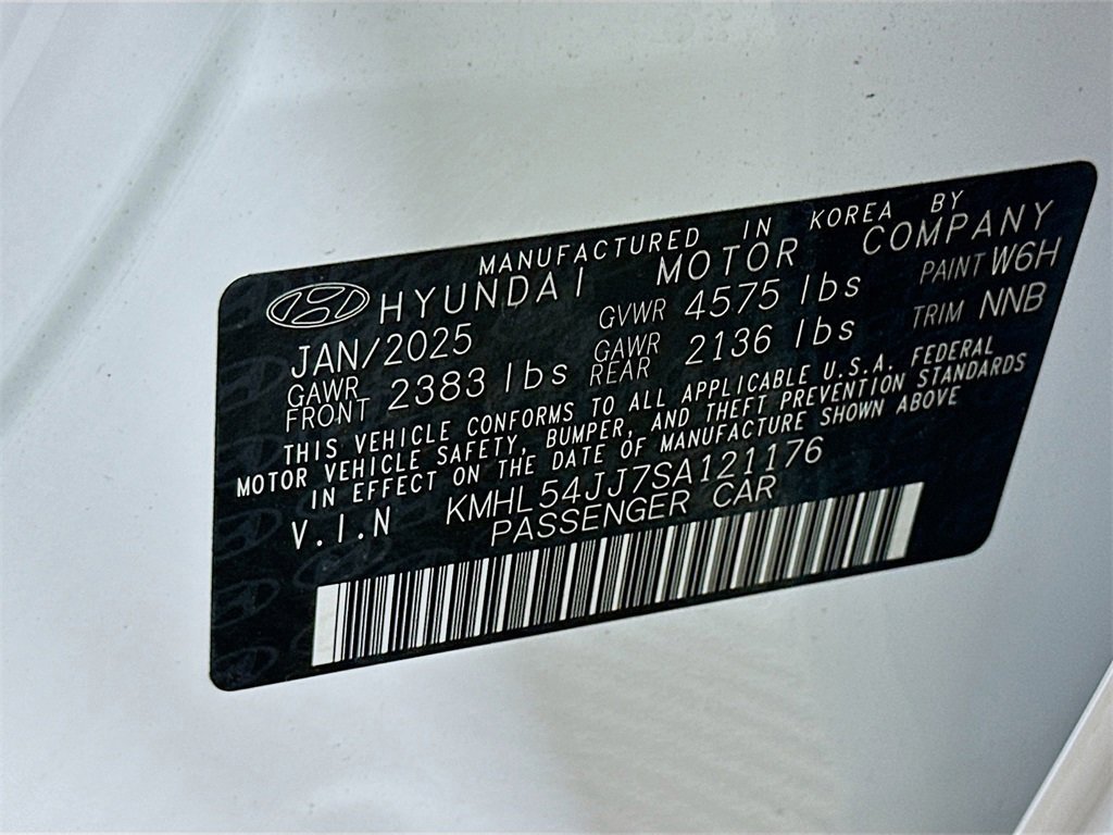New 2025 Hyundai Sonata Limited image 21