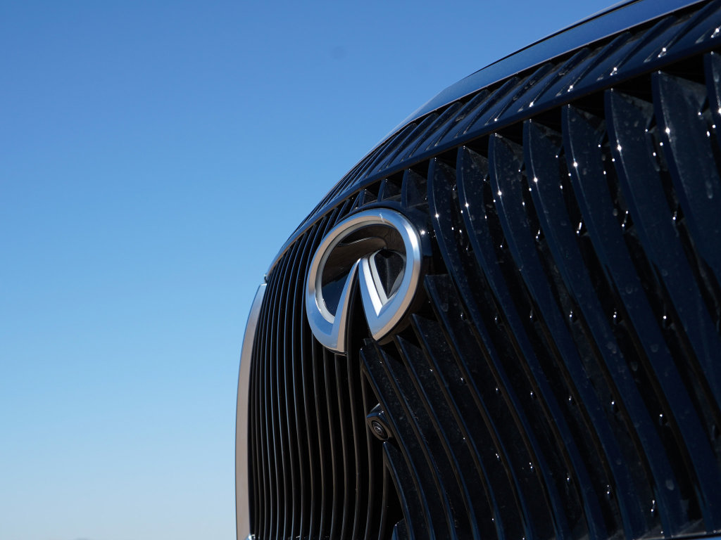 New 2026 INFINITI QX80 Pure w/ Cargo Package image 2