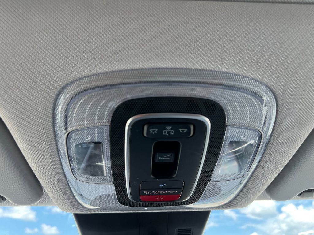 Used 2024 Hyundai Kona Limited FWD image 25