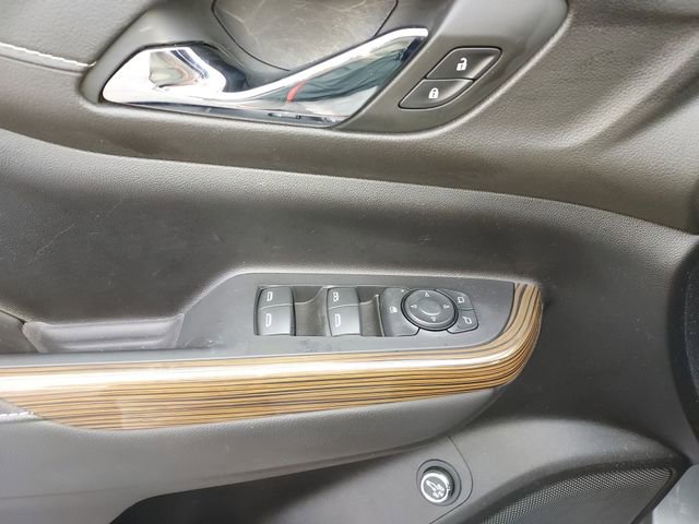 Certified 2023 GMC Acadia SLE w/ Driver Convenience Package image 17