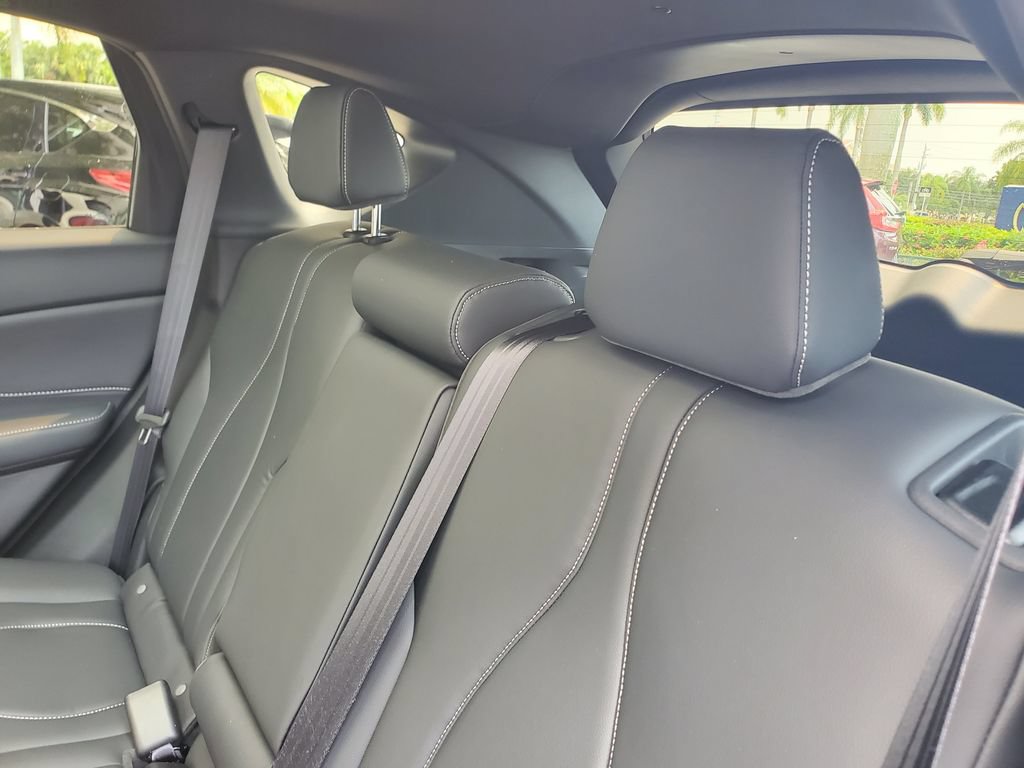 Used 2026 Acura RDX SH-AWD image 13