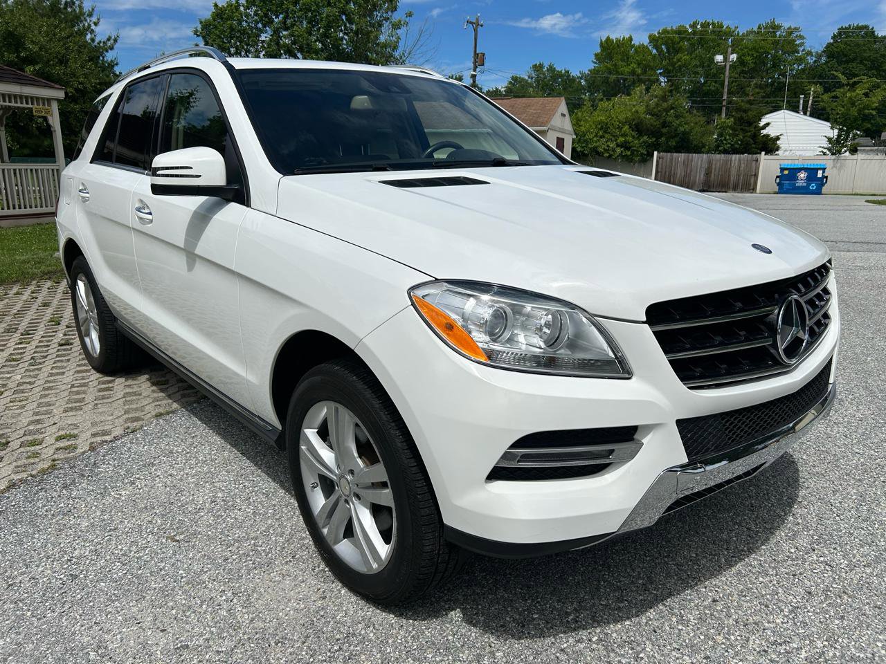 Used 2015 Mercedes-Benz ML 250 BlueTEC 4MATIC image 3
