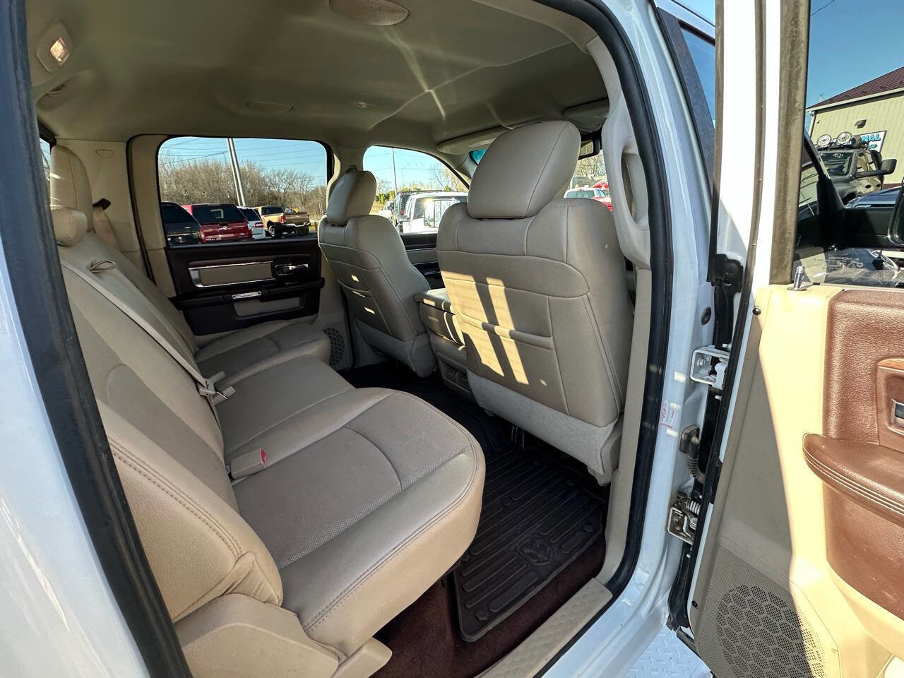 Used 2014 RAM 3500 Laramie image 24