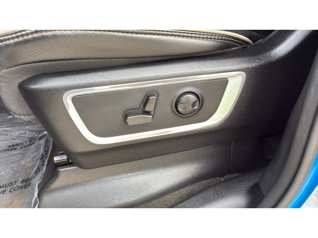 Used 2022 RAM 1500 Laramie w/ Sport Appearance Package AWD/4WD image 11