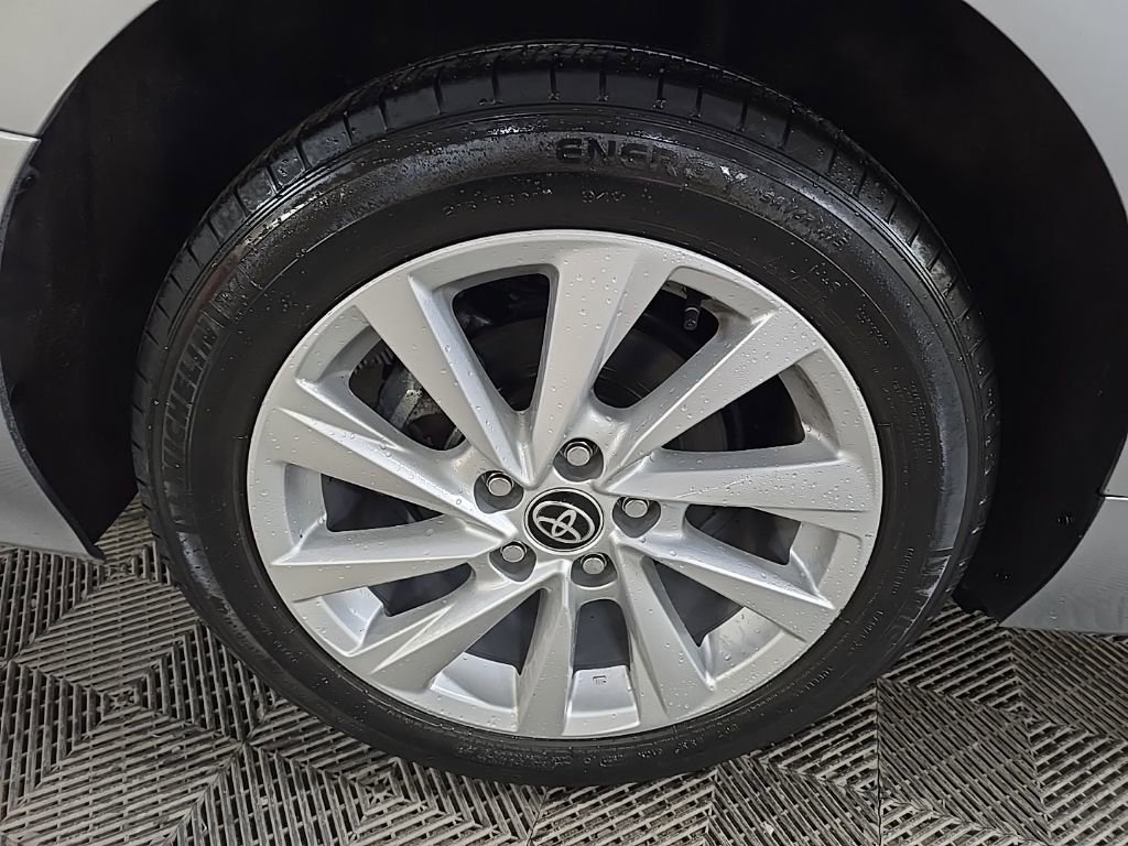 Used 2021 Toyota Camry LE w/ Cold Weather Package image 13