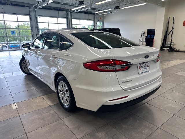 Used 2019 Ford Fusion S FWD image 13