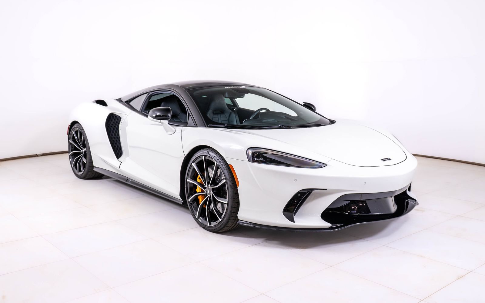Used 2025 McLaren GTS RWD image 7