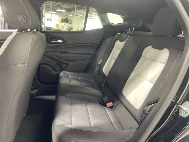 Used 2024 Chevrolet Trax RS FWD image 23