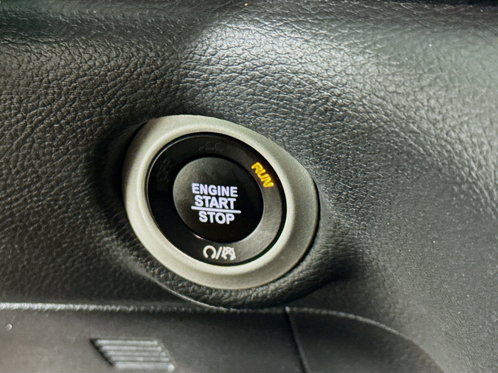 Used 2023 Chrysler Pacifica Touring FWD image 20