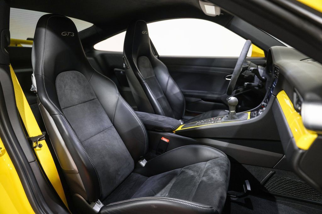 Used 2018 Porsche 911 GT3 w/ Sport Chrono Package image 20