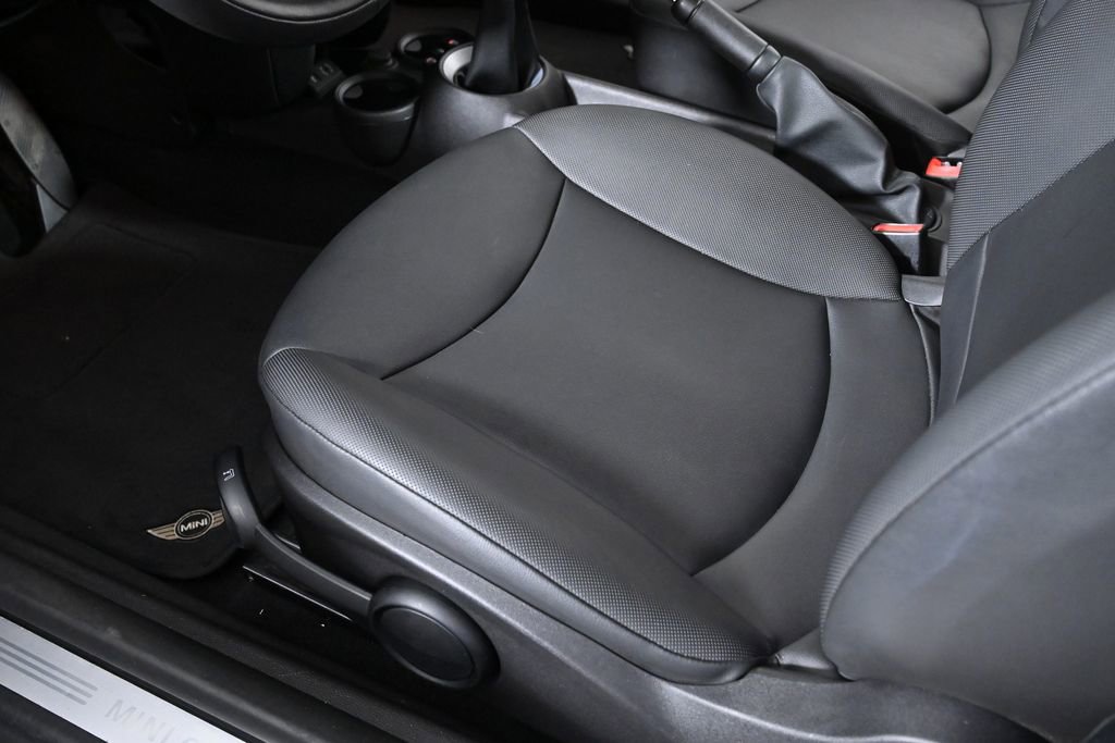 Used 2013 MINI Cooper Hardtop image 21