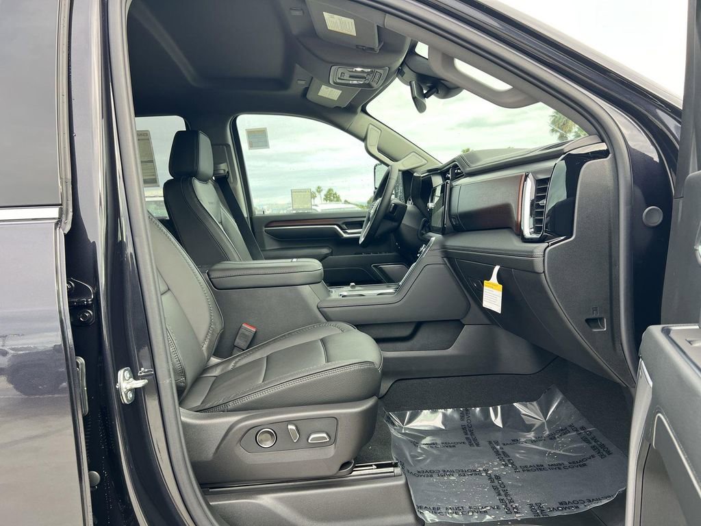 New 2026 GMC Sierra 3500 Denali AWD/4WD image 32