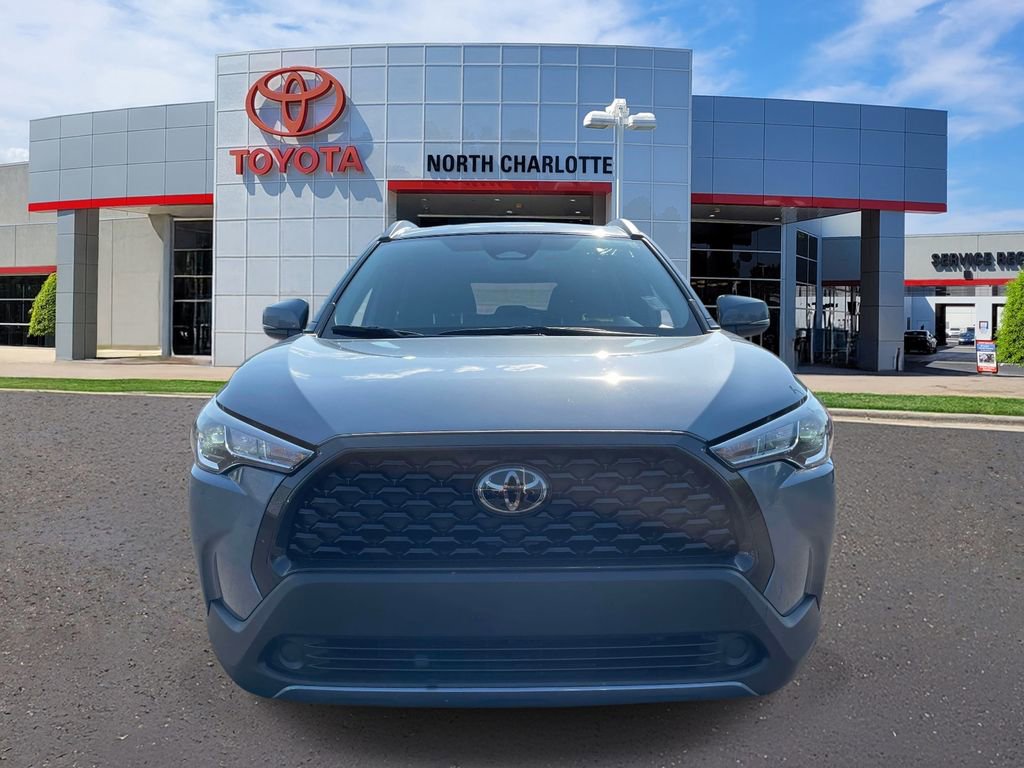 Used 2024 Toyota Corolla Cross LE FWD image 6