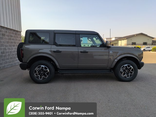 New 2026 Ford Bronco Outer Banks AWD/4WD image 2