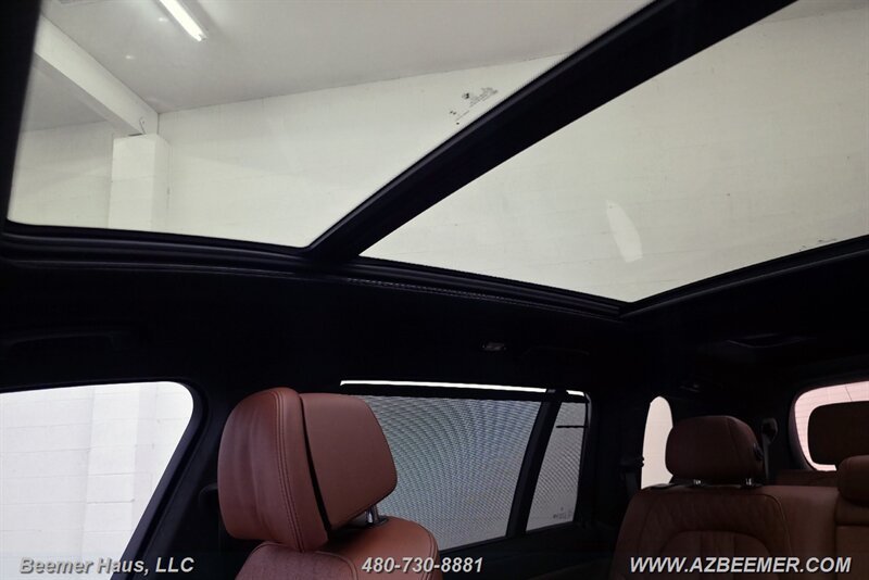 Used 2024 BMW X7 xDrive40i w/ M Sport Package AWD/4WD image 31
