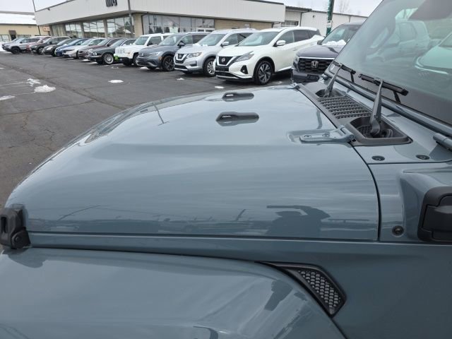 Used 2025 Jeep Wrangler Unlimited Sahara w/ Safety Group image 56