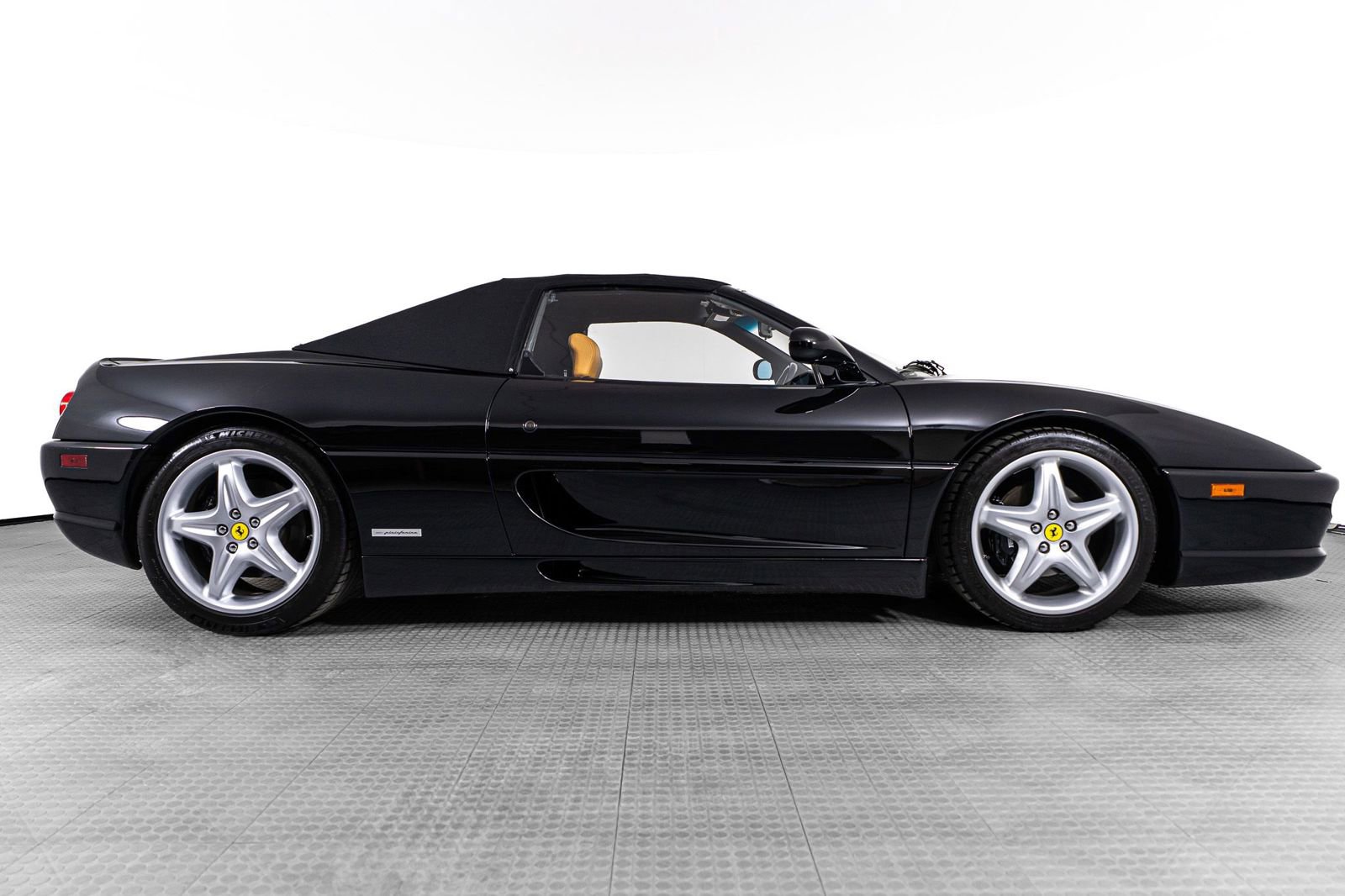 Used 1997 Ferrari F355 Spider image 64