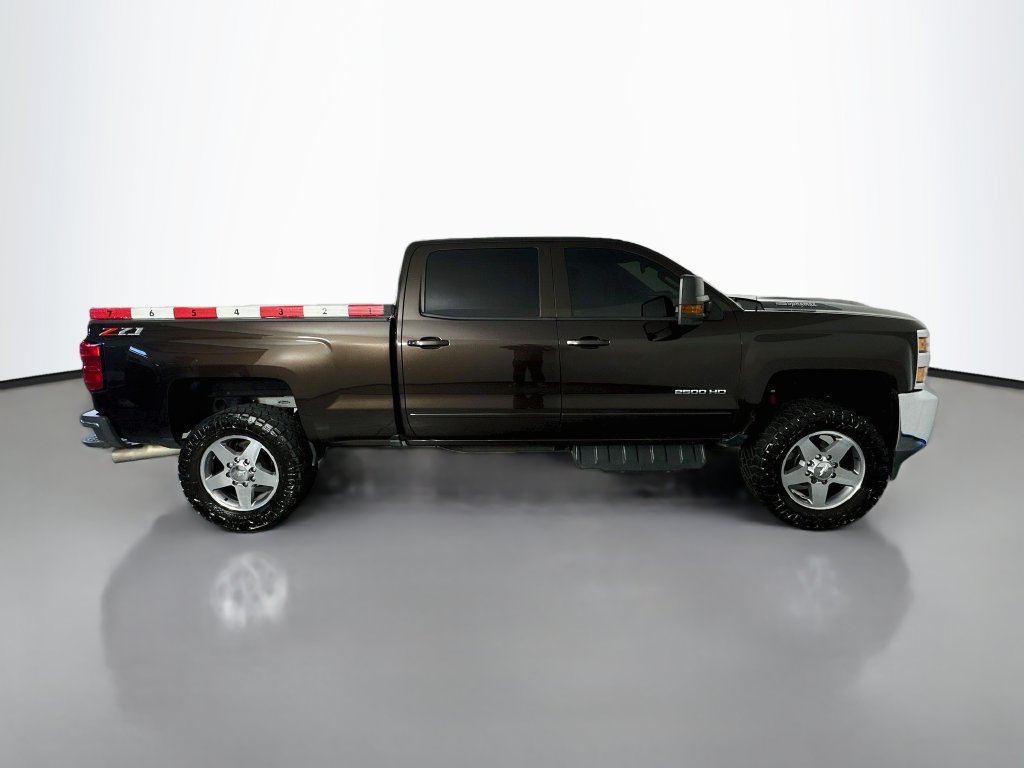 Used 2018 Chevrolet Silverado 2500 LT w/ LT Convenience Package AWD/4WD image 8
