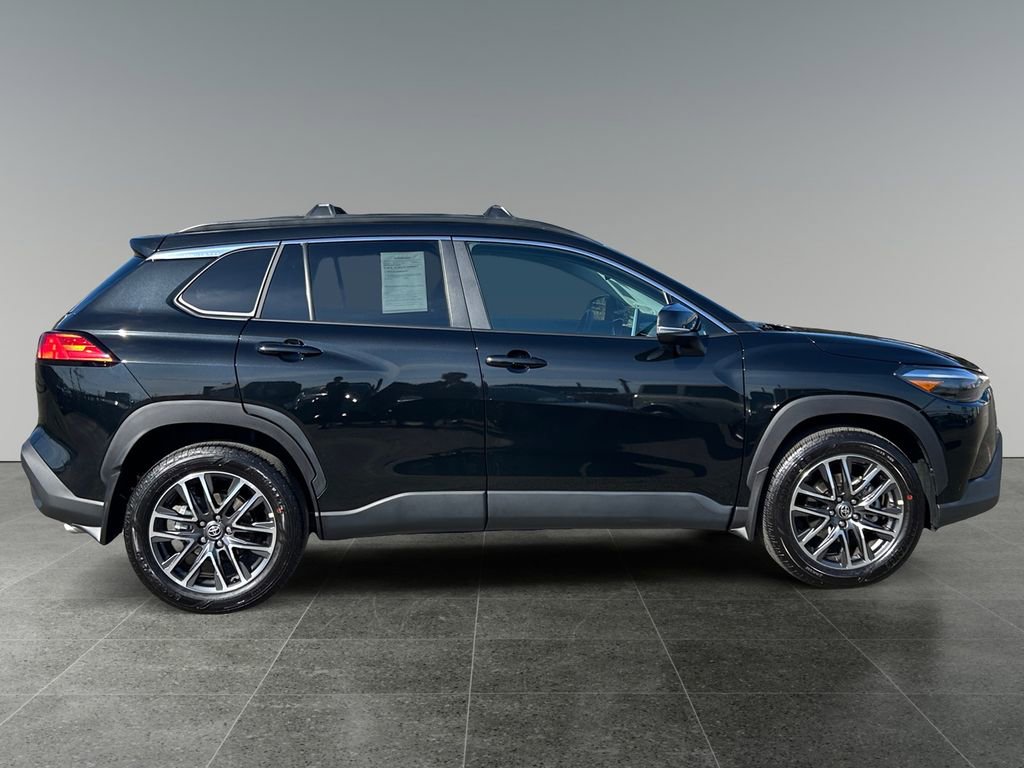 Used 2026 Toyota Corolla Cross XLE w/ Convenience Package image 8