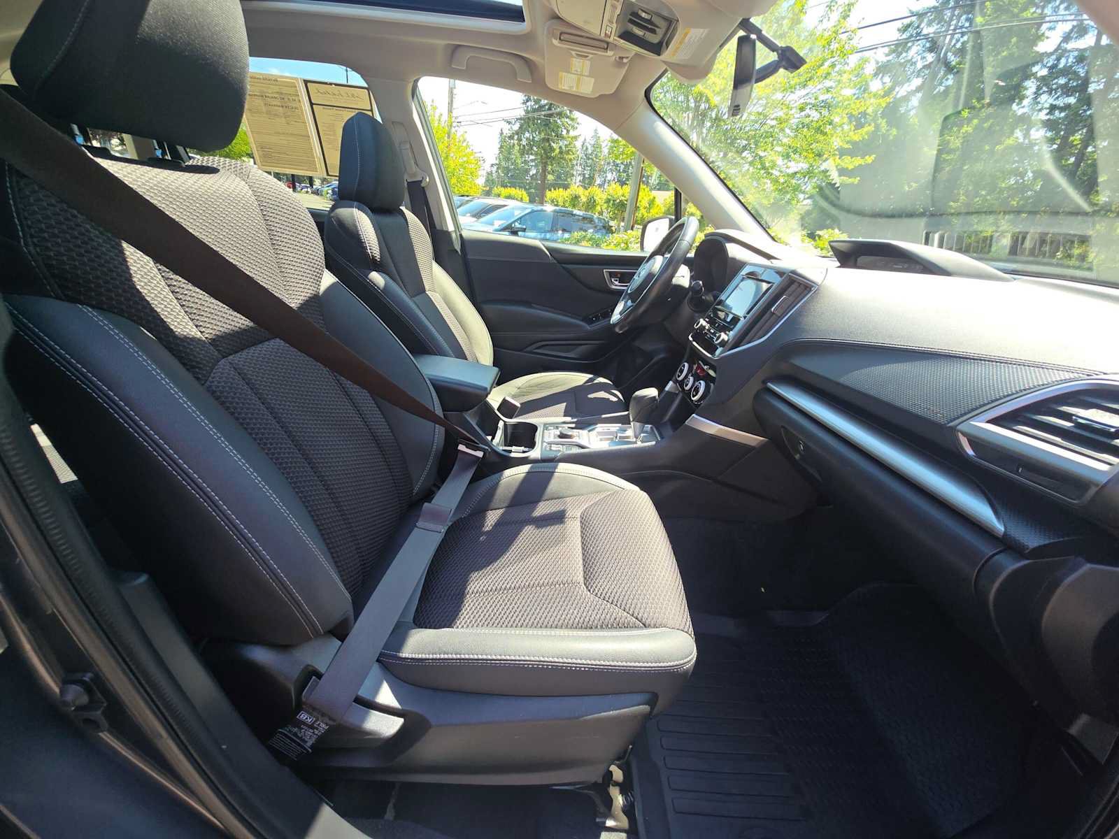 Used 2021 Subaru Forester Premium AWD/4WD image 11