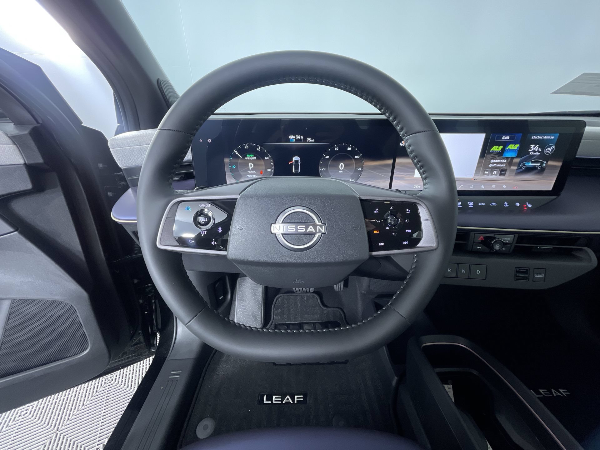 New 2026 Nissan Leaf SV+ w/ Floor Mat Package (SV+) FWD image 16