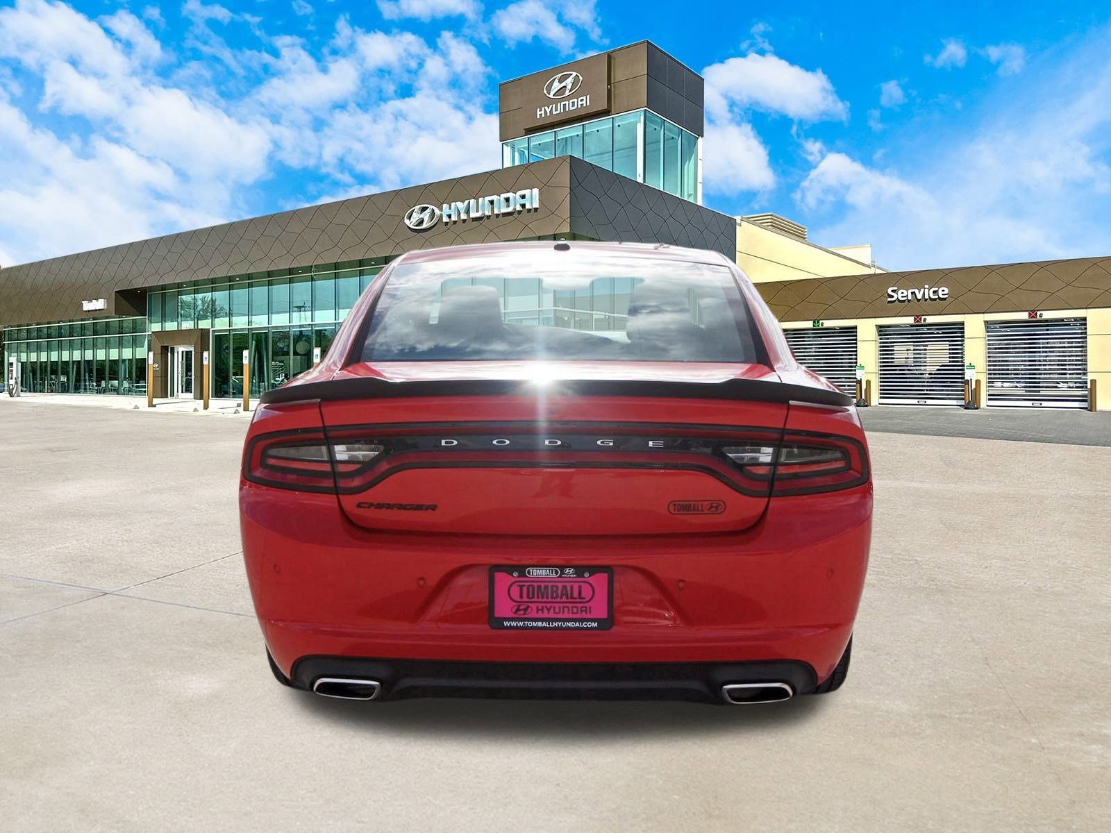 Used 2020 Dodge Charger SXT w/ Driver Convenience Group image 7