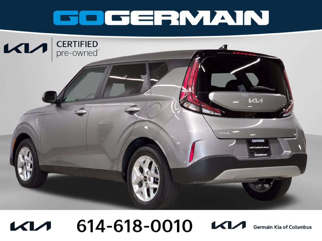 Certified 2025 Kia Soul LX w/ LX Technology Package FWD image 10
