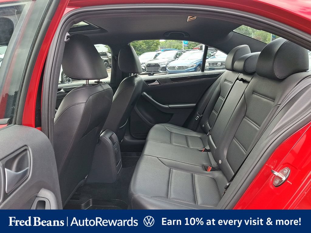 Used 2018 Volkswagen Jetta Sport FWD image 14