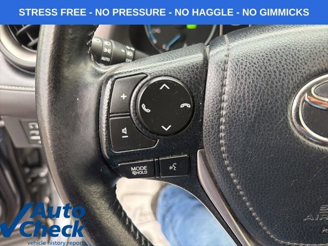 Used 2017 Toyota RAV4 XLE w/ Convenience Package image 25