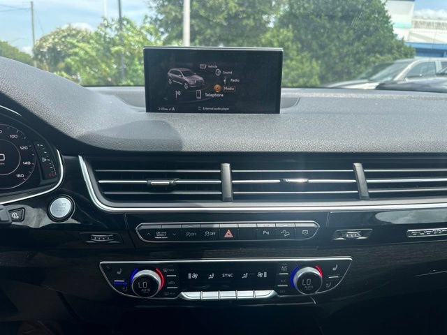 Used 2019 Audi Q7 3.0T Premium Plus w/ Premium Plus Package AWD/4WD image 19
