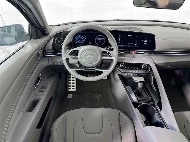 New 2025 Hyundai Elantra SEL image 21