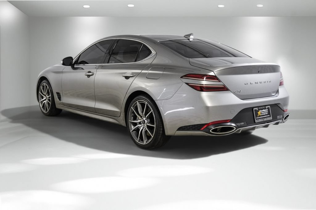 Used 2024 Genesis G70 2.5T RWD image 10