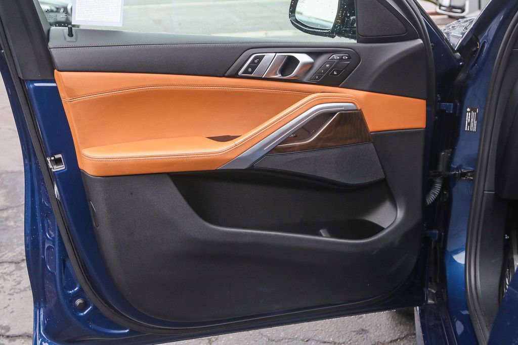 Certified 2022 BMW X6 xDrive40i w/ Executive Package image 24