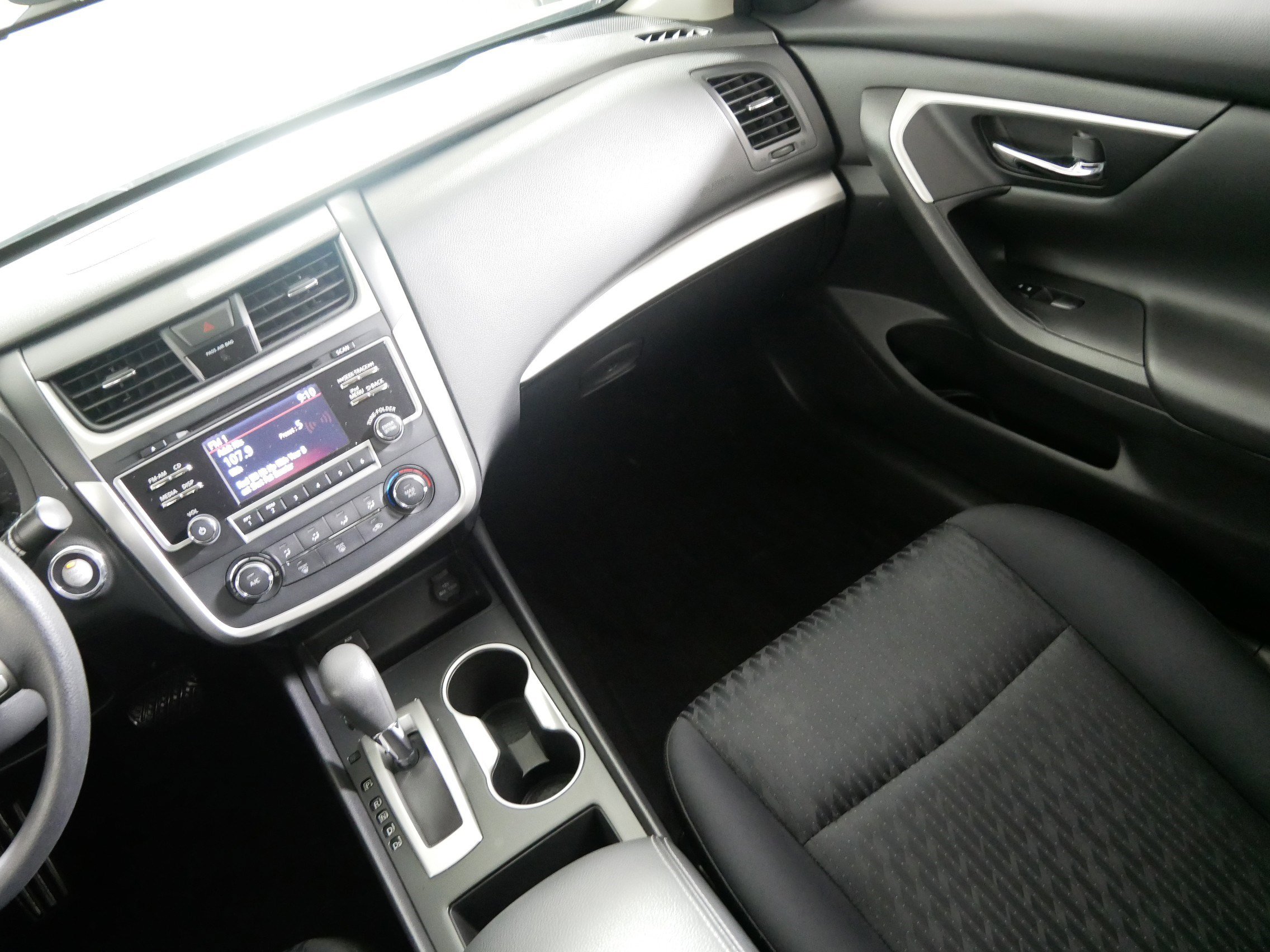 Used 2017 Nissan Altima 2.5 S w/ Power Driver Seat Package image 11