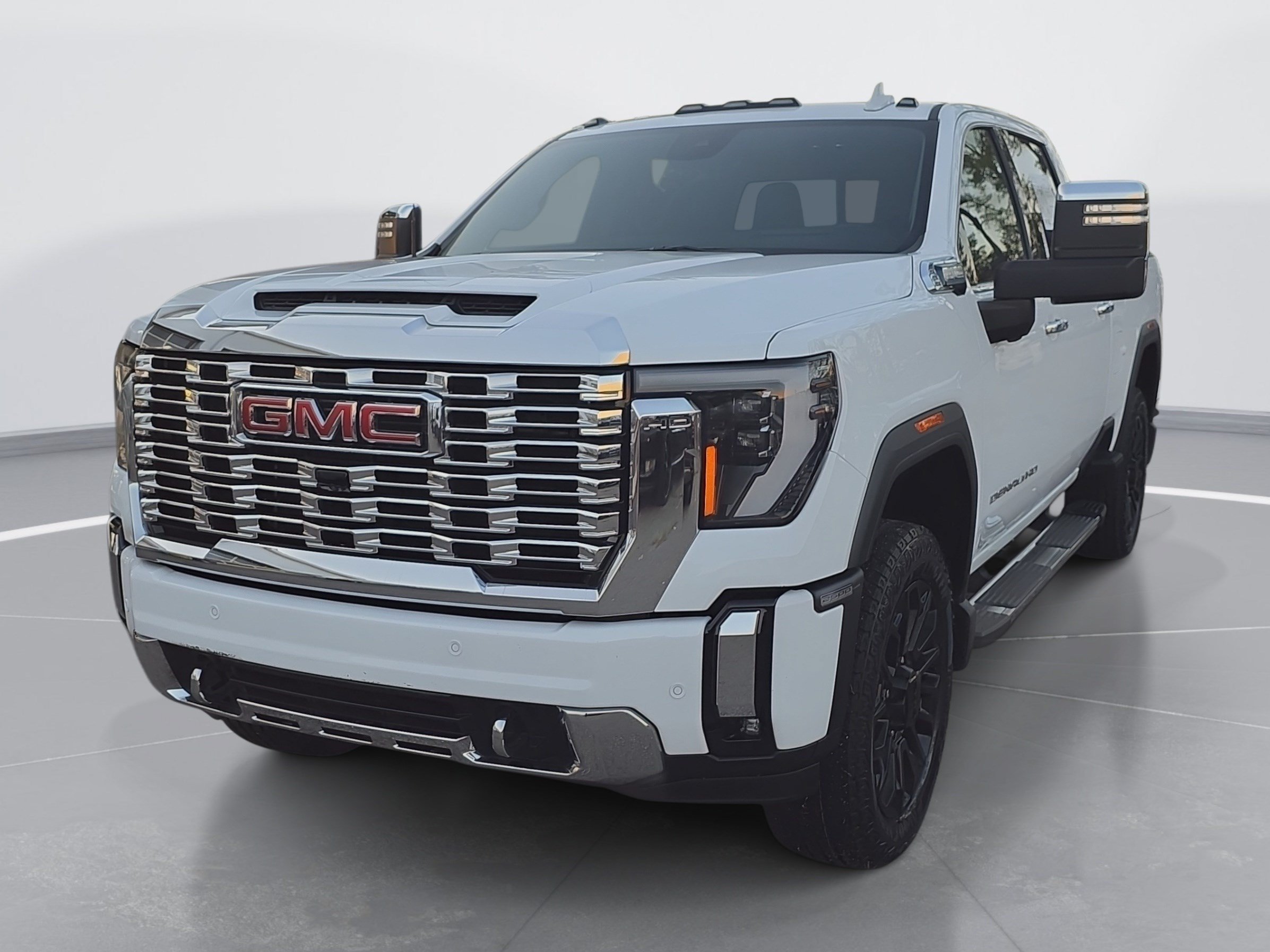 Used 2024 GMC Sierra 2500 Denali w/ Denali Reserve Package AWD/4WD image 7