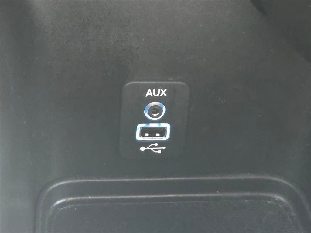 Used 2019 Dodge Journey Crossroad w/ Nav & Sun Group FWD image 21