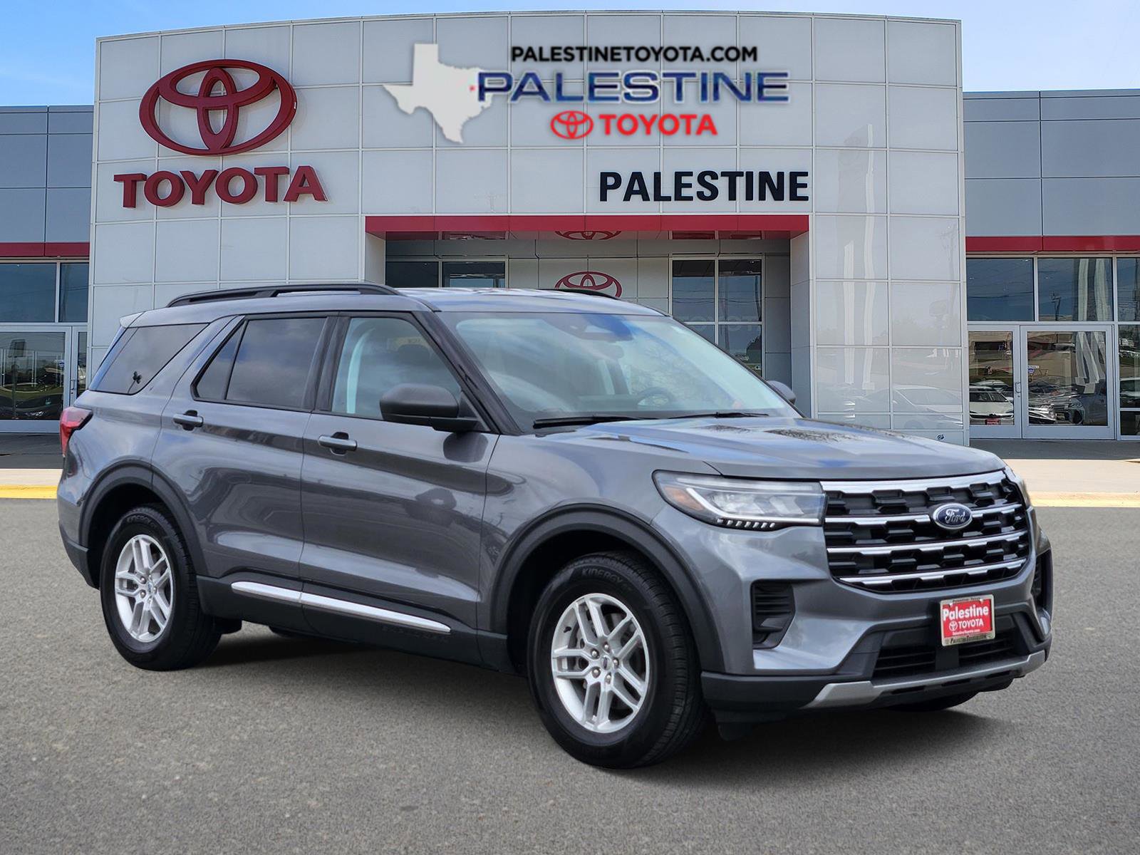 Used 2025 Ford Explorer Active